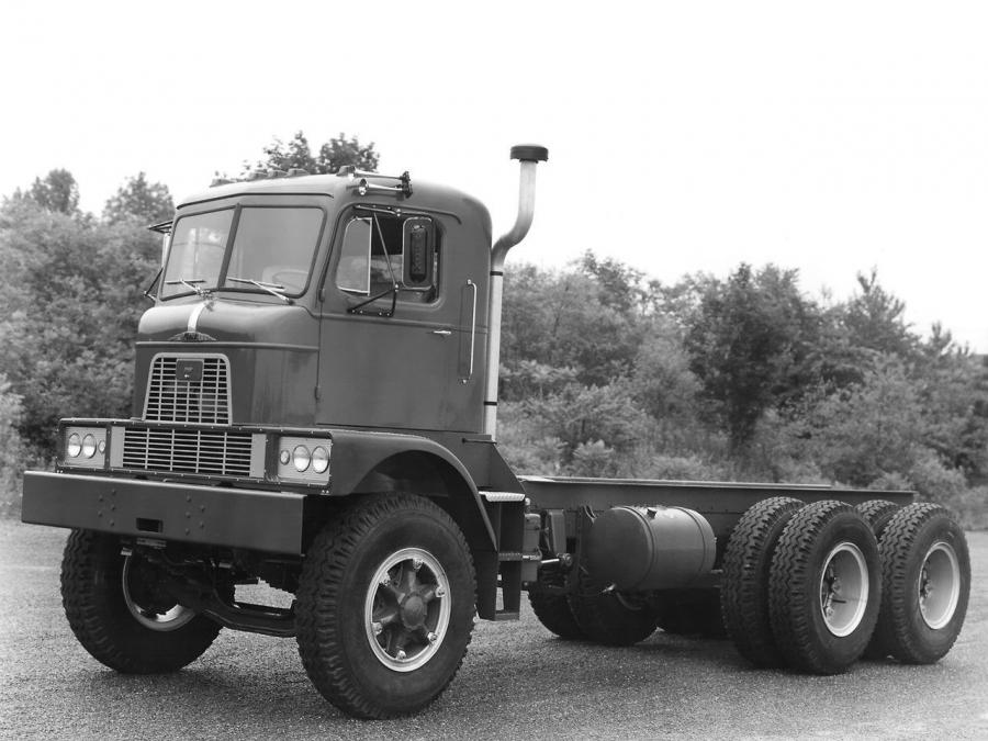  Mack H-813SX 1953 года  (фото 1 из 1)